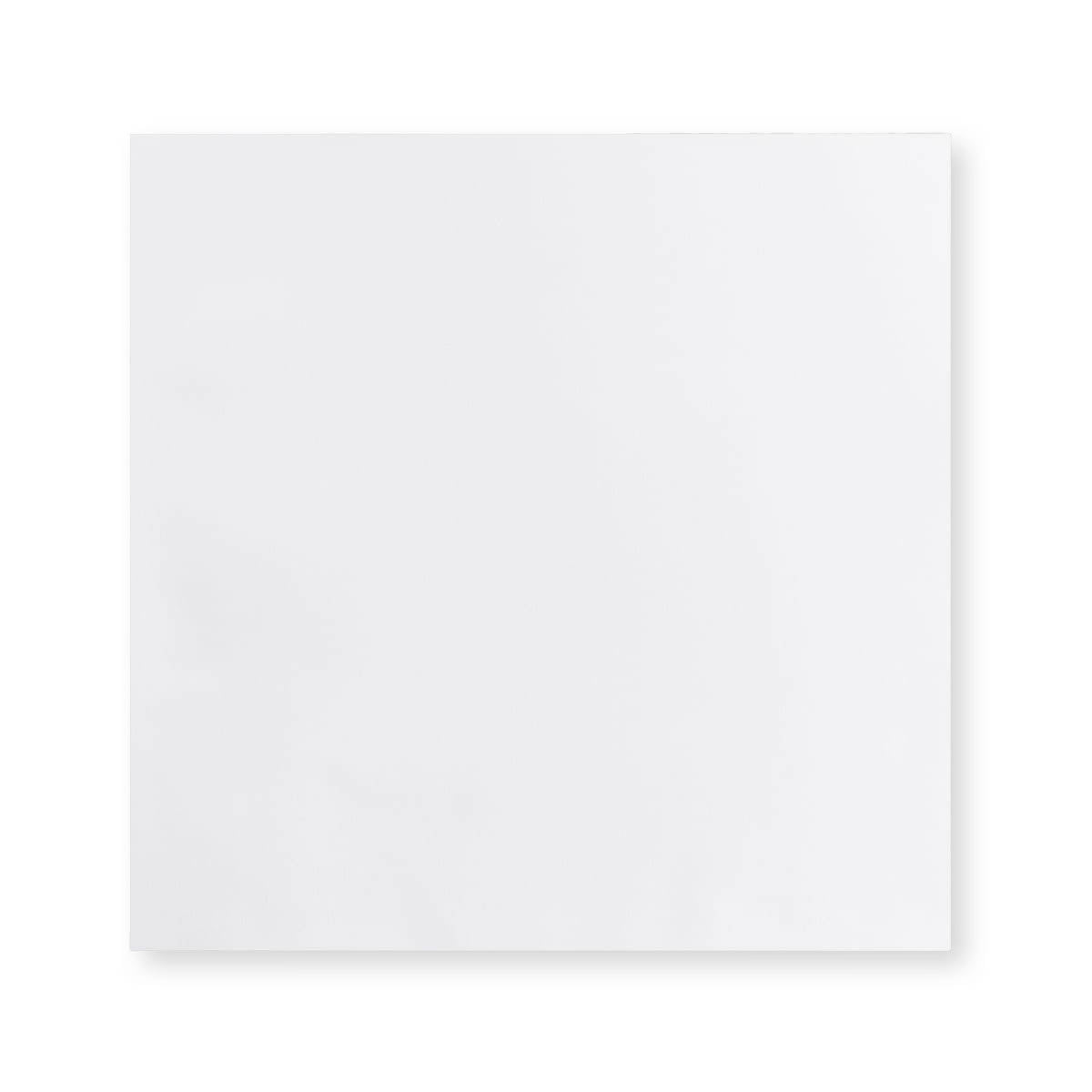 Bílá obálka s rovnou klopou 220x220 mm