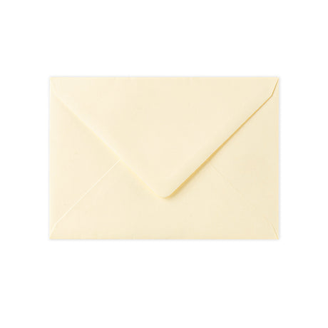 Obálka v barvě magnólie 125x175 mm