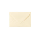 Obálka v barvě magnólie 65x94 mm